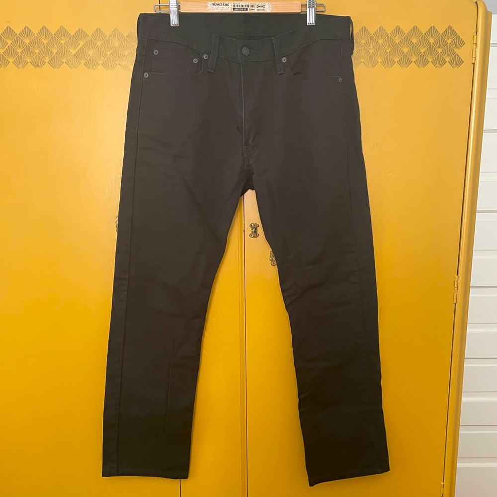 Black Straight Leg 513 Levis  34W 30L